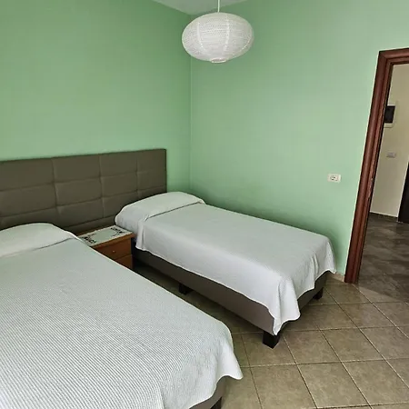 Evans * Sarande